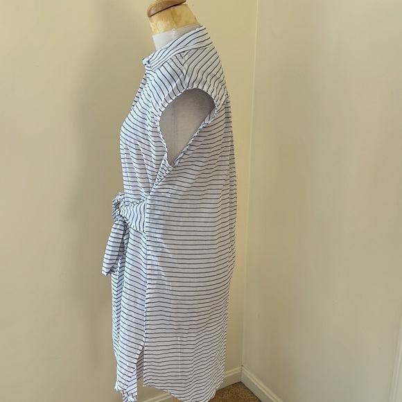 NWT! KENNETH COLE Size XS white striped Aliza wrap tunic top - Picture 3 of 8